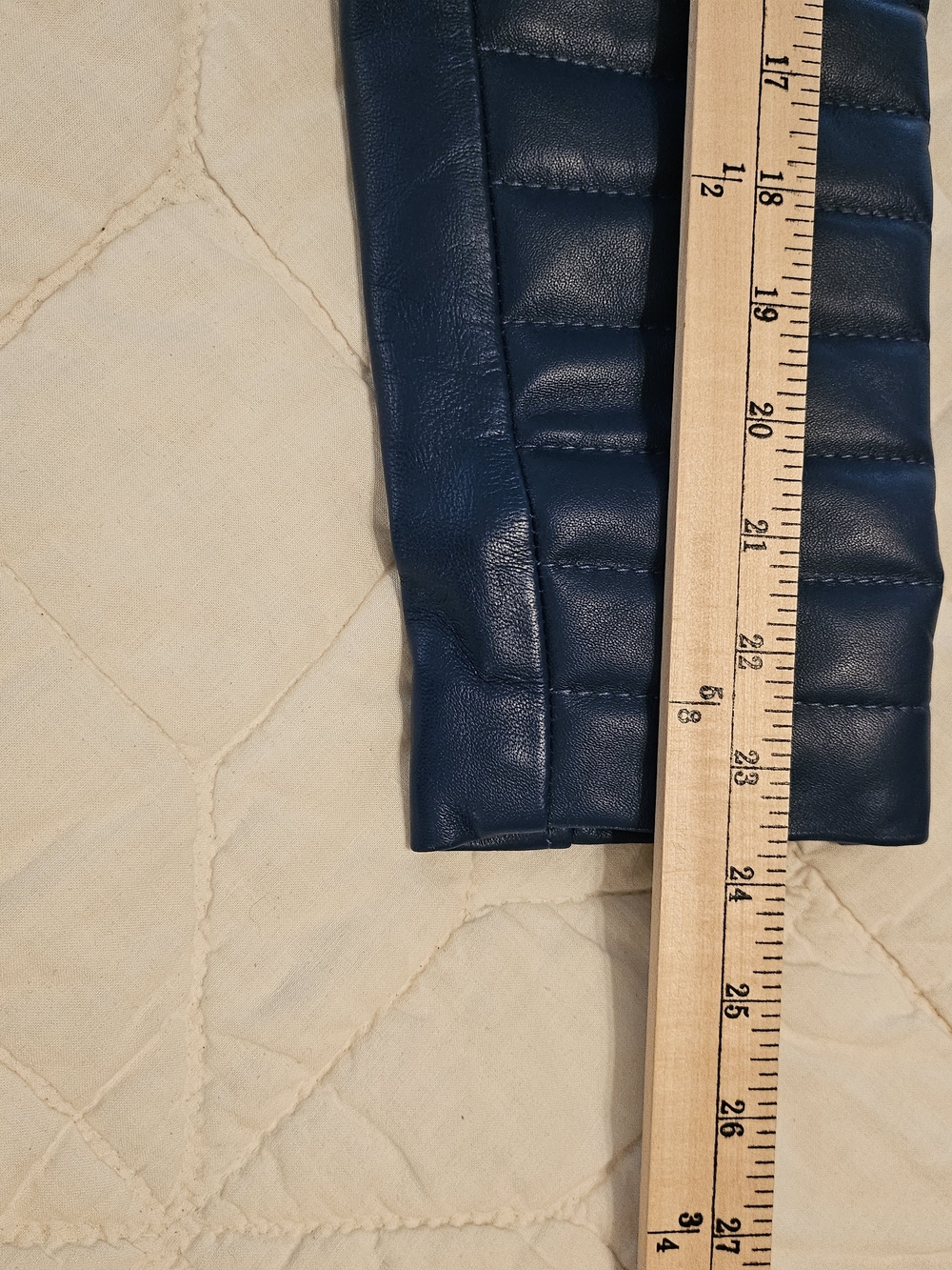 QC Leather- Quilted Biker/ Moto Jacket - Size M - Picture 7 of 12